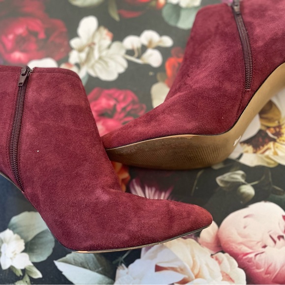 Ava & Aiden Burgundy Suede Pointed Ankle Booties - Picture 3 of 9